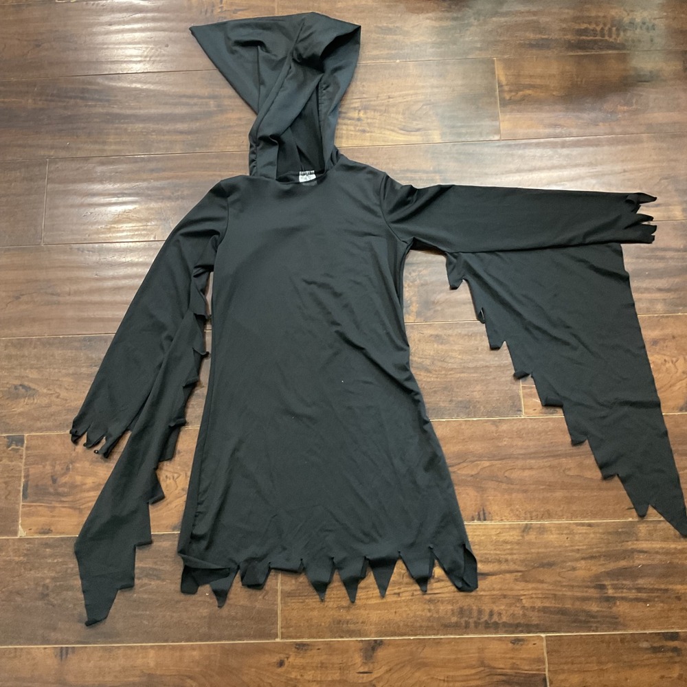 Spirit Halloween Kids Reaper Costume Hooded Tunic Black Tattered Tunic Size M